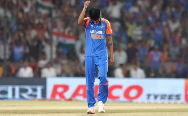 Mayank Yadav Can Return to Bowling at High Pace, Says Aakash Chopra Mayank Yadav Can Return to Bowling at High Pace, Says Aakash Chopra