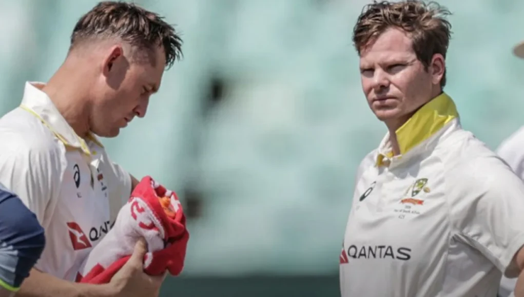 Steve Smith Forced to Miss Fielding Duties After Helmet Blow
