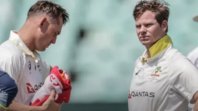 Steve Smith Forced to Miss Fielding Duties After Helmet Blow Steve Smith Forced to Miss Fielding Duties After Helmet Blow
